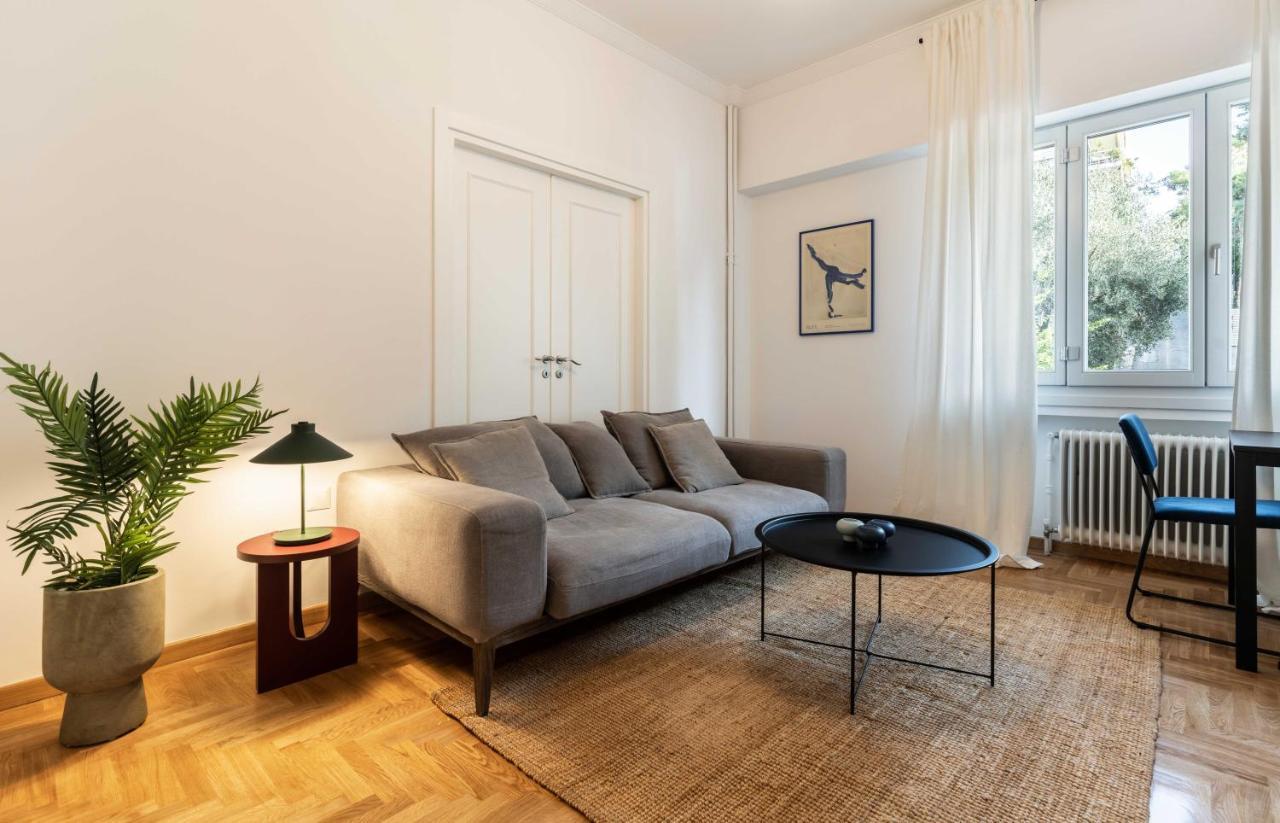 Yestayhomes * Kolonaki * Anagnostopoulou Street Athena Bagian luar foto